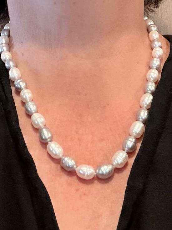 Source Unknown Jewelry - Elegant Faux Pearl Necklace